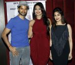 prashant gupta,aartii naagpal & lucky morani at a surprise party for Aartii Naagpal on 27th July 2016